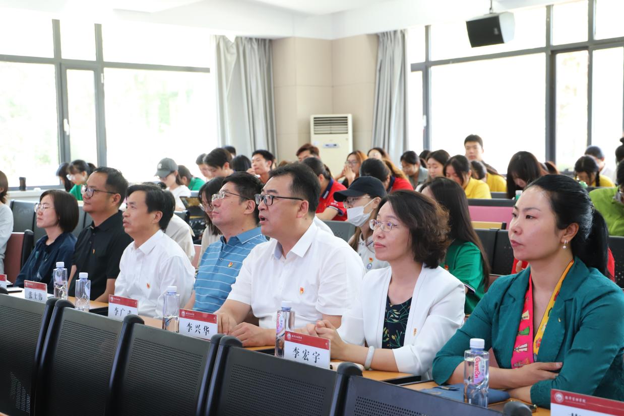 图示, 示意图
中度可信度描述已自动生成:ver1